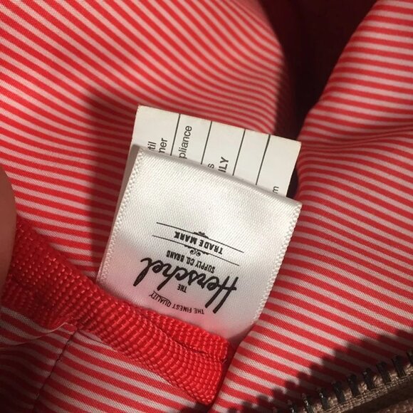 Herschel Logo Mini Nova Backpack - Picture 7 of 8